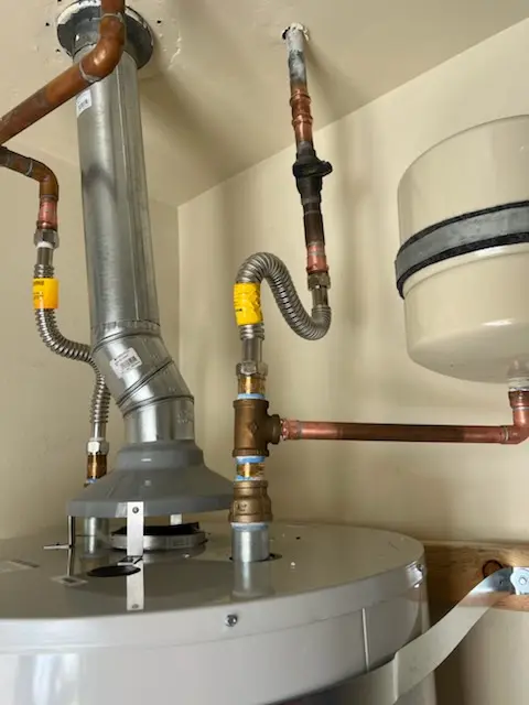Water heater installation and plumbing repair in Rosecliff